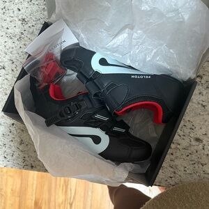 BRAND NEW Peloton Cycling Shoes